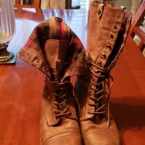 Steve Madden red zipper leather moto boots